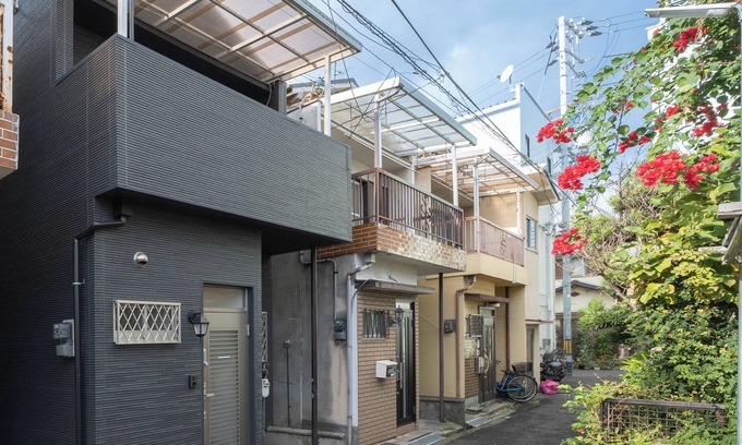 Kishiwada House | Private stay in a private building】20 minutes by train from Kansai Airport/1 minute walk from the station.
