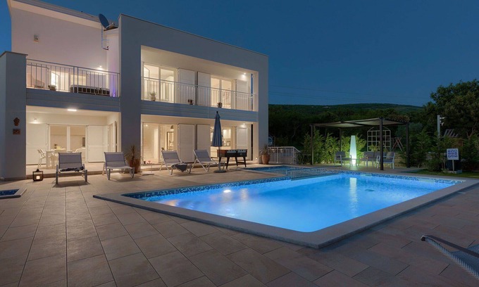 Diminici Villa | Private Villa with private pool, A/C, WIFI, hot tub, TV, terrace, pets allowed, panoramic view