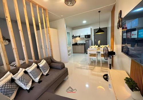 Puerto Princesa City Centre Apartment | Puerto Princesa Apartment with FREE Pool, Parking & Gym - B2 2Flourite