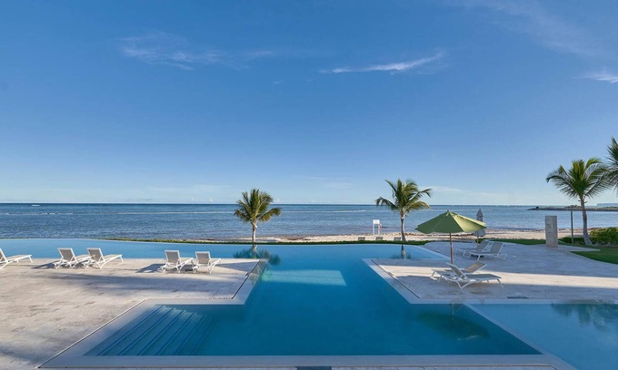Cap Cana Marina Apartment | Punta Palmera Beach Front and Pool Views Cap Cana