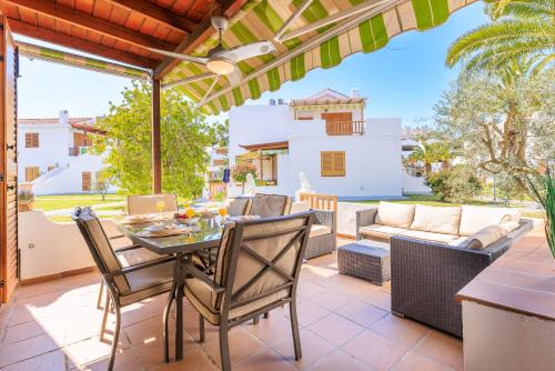 La Pineda Apartment | Punta Prima Villa Tini