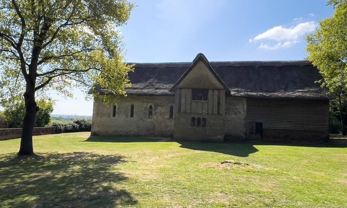 Sudbury Cottage | Putts Cottage - a romantic holiday cottage that sleeps 3 guests in 2 bedrooms