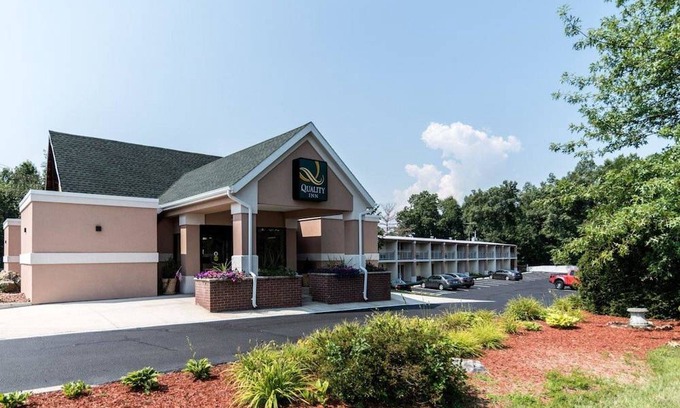 Westfield Hotel | Quality Inn Westfield - Springfield