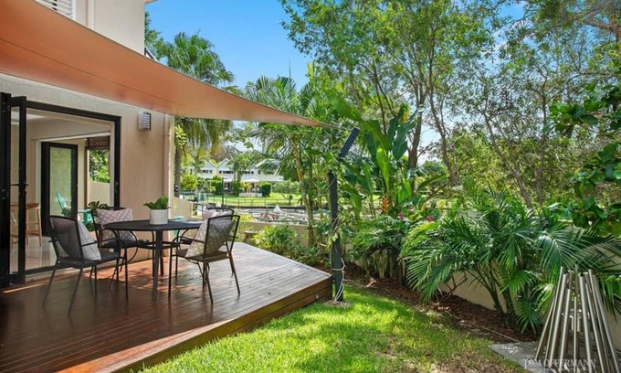 Noosaville Apartment | Quay Largo: Riverside Haven