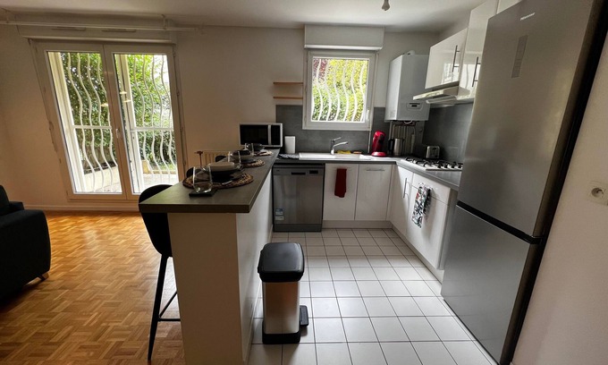 Le Bourget Apartment | Quiet apartment with garden and parking. 15mn from Paris