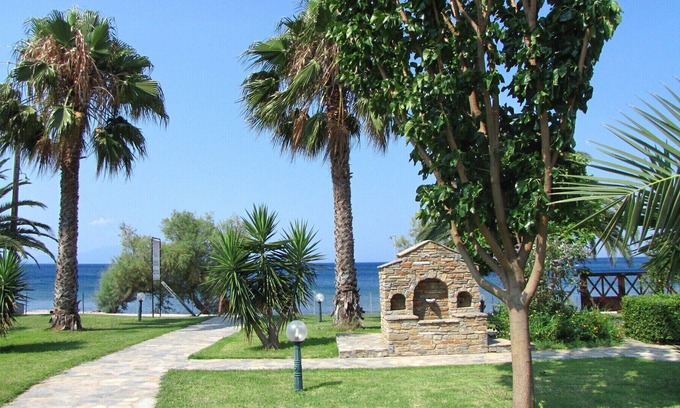 Lefokastron Apartment | Quiet Beachside Spacious Bungalows + Amazing Seaview + Pool