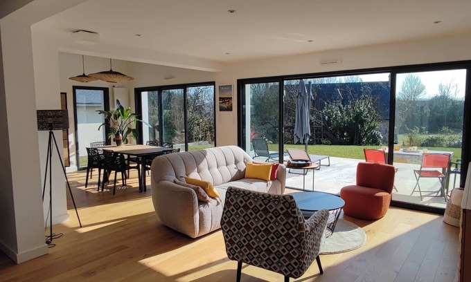 Morgat House | Quiet contemporary house on the heights of Morgat