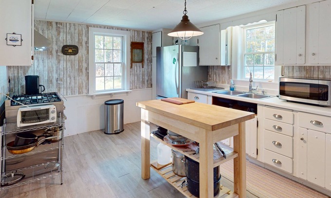 Mount Desert Cottage | Quiet home with great yard & firepit - minutes to Long Pond & Acadia