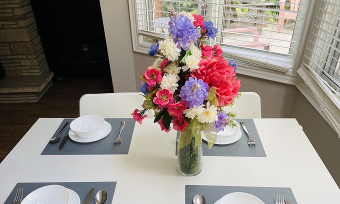 Lakeview House | Quiet, warm and beautiful place in Mississauga for your stay