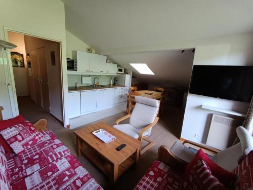 Montgenevre Apartment | Résidence Ferme D'augustin - Batiment E - Grand appartement 8 personnes sur les pistes MAE-8274