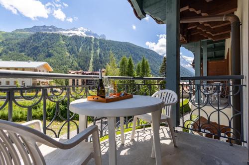 Argentiere Apartment | Résidence Le Cristal - Lognan 7 - Happy Rentals