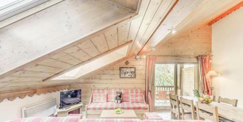 Champagny-en-Vanoise Apartment | Résidence Les Alpages - 4 Pièces pour 8 Personnes MAE-3044
