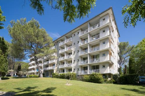 Greoux-les-Bains Apartment | Résidences LES HAUTES PLAINES