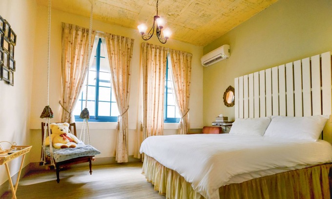 Kaohsiung City Centre House | Rabbit house hotel