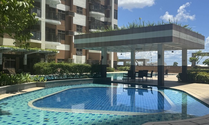 Pasay Condo | Radiance Manila bay 2 br & 3 bath