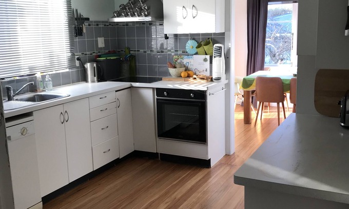 Raumati Beach House | Raumati Beach Gemn