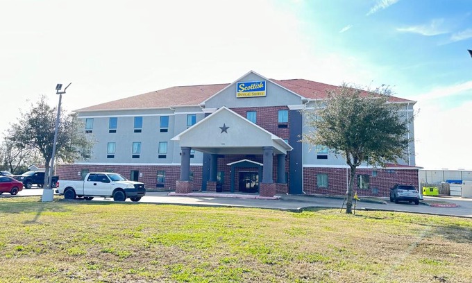 La Porte Hotel | Red Roof Inn La Porte