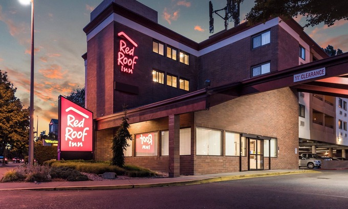 SeaTac Hotel | Red Roof Inn Seattle Airport - SEATAC