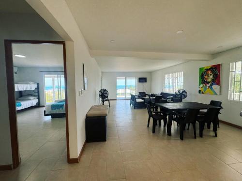 Aguamansa House | Red Snapper Guest House