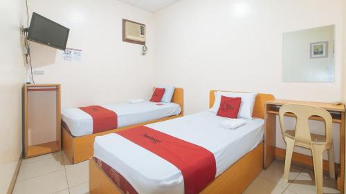 Mandaue Hotel | RedDoorz @ Asiana Pension Inn Mandaue City