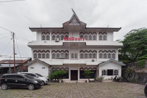 Jambi Hotel | RedDoorz @ Jalan Jendral Sudirman Jambi 2