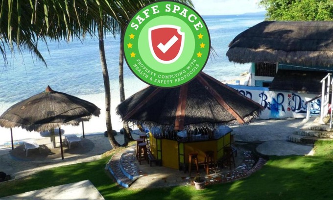 Anda Resort | RedDoorz Premium @ Flower Beach Anda