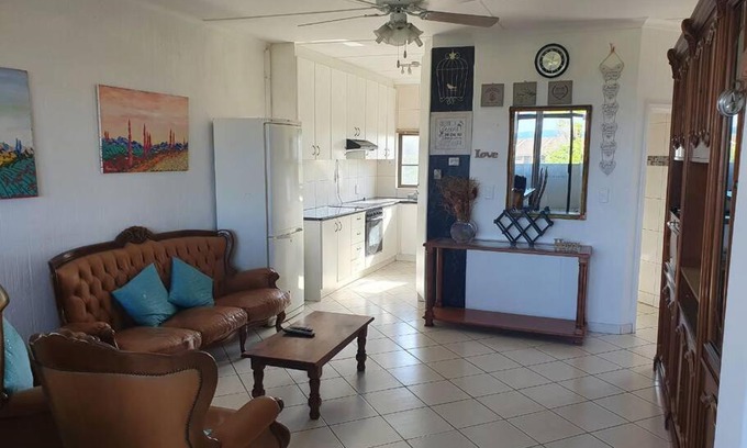 Kingsburgh Apartment | Refreshing 3-Bedroom Family Unit On The Beach.