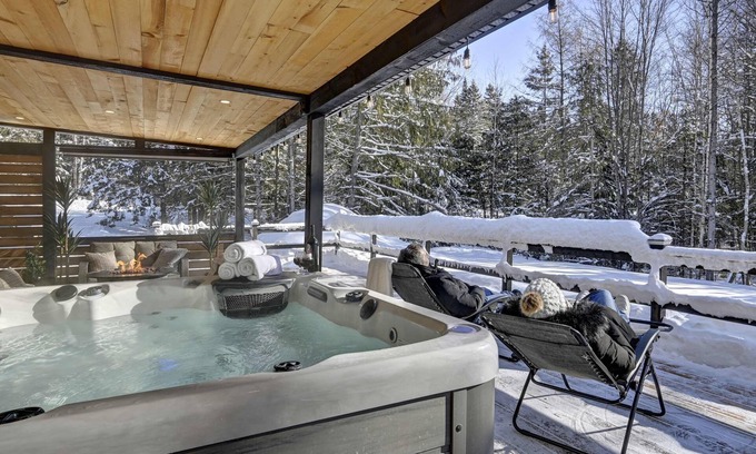 Lac-Superieur Ski Chalet | Refuge Tremblant Spa Ski 11min