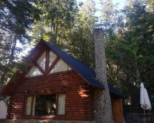 Esquel Ski Chalet | Refugio Turístico en Lago Futalaufquen
