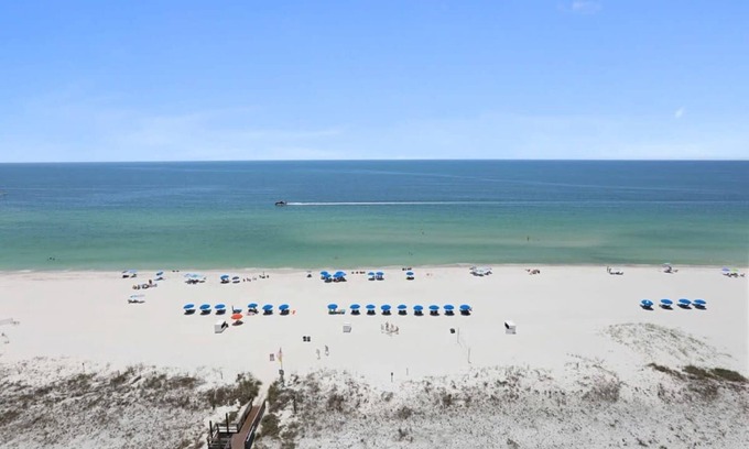 Orange Beach East Apartment | Regency Isle 1008 2 BR 2 1 2 BA Amazing View