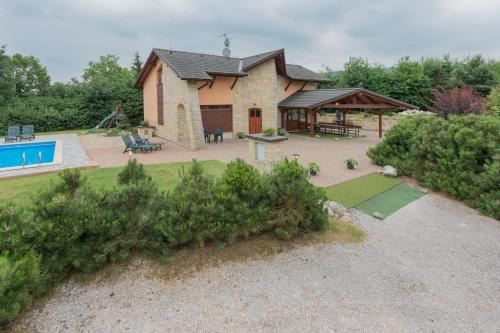 Horni Brusnice House | Rekreační dům s bazénem Horní Brusnice 301