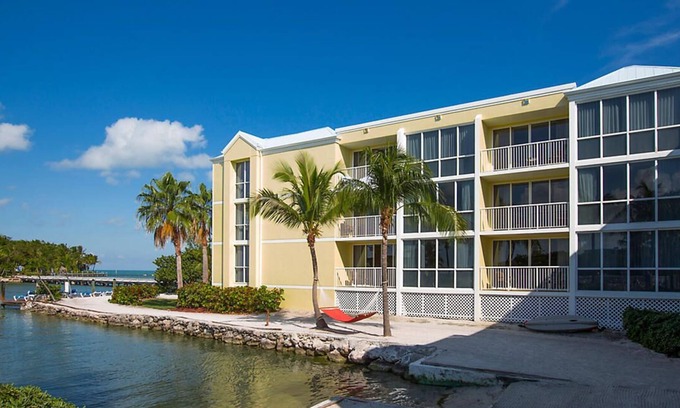 Marathon Resort | Relax at the studio room in Bluegreen Vacations The Hammocks