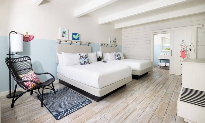 New Town Hotel | Relax & Have Fun | Key West Poolside Stay w/Pools, Games & Comfort Eats