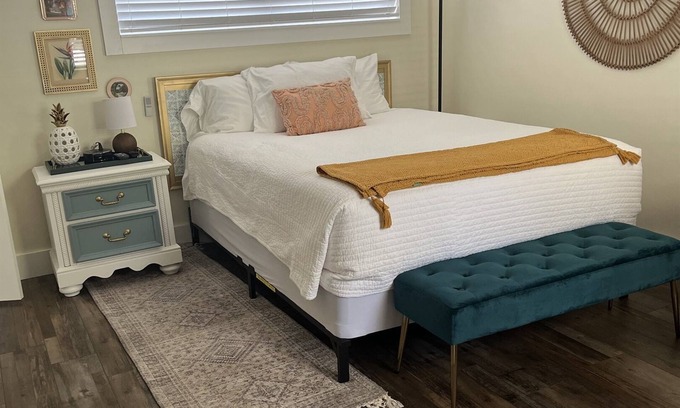 Safety Harbor Hotel | Relax & Recharge Queen Studio Downtown
