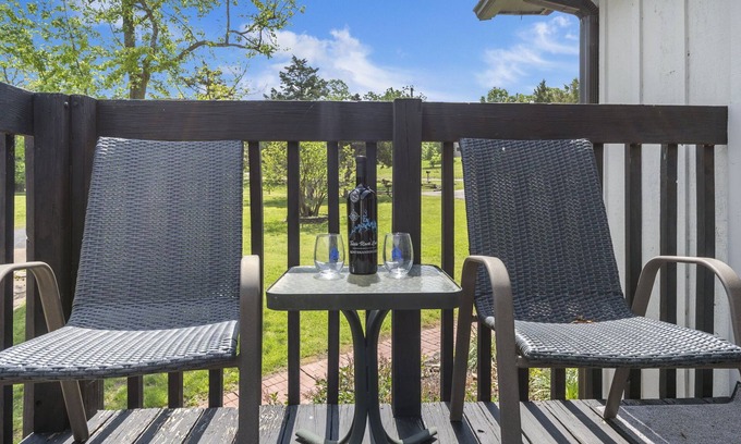 Big Cedars House | Relax with a Lakeview/Access on Table Rock! $400 of Daily Tickets!