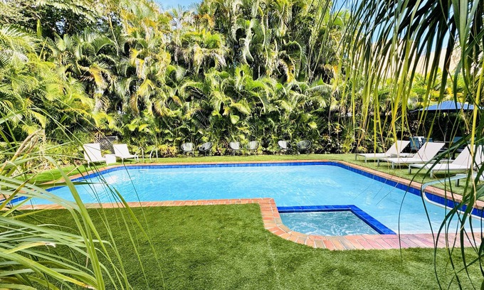 Lake Ridge Apartment | Relaxing 2-Bedroom Apartment w/Pool Access