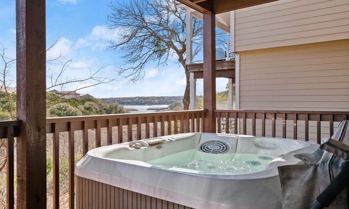 Point Venture House | Relaxing Getaway w/Lake Travis Views + Hot Tub