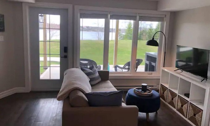 Porters Lake Apartment | Relaxing lakefront retreat on Porters Lake - 30 mins to downtown Halifax!