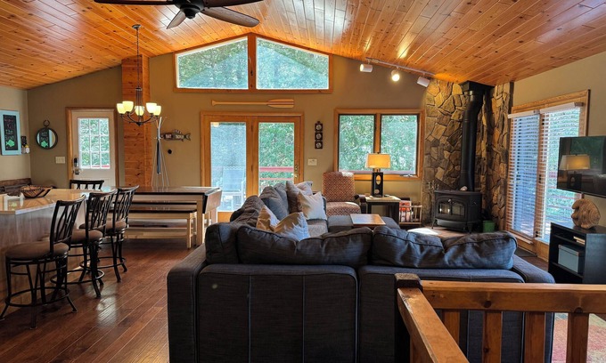 Central Lake House | Relaxing Year-Round Lakefront Retreat! Newly Remodeled Kitchen!