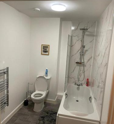 Wolverhampton Apartment | Remarkable 2-Bed Apartment in Wolverhampton