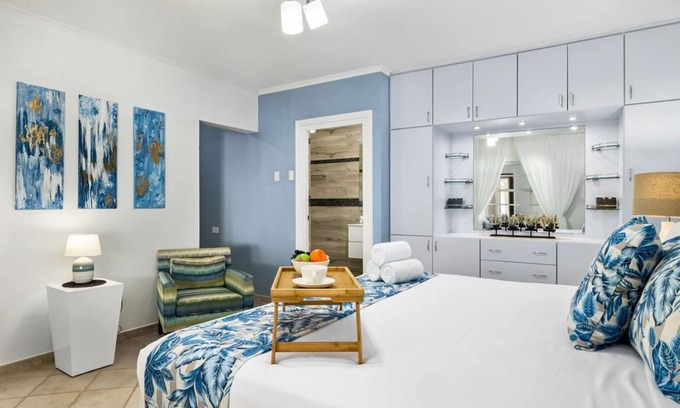 Shiribana House | Remodeled 3BR2BA ~ Cozy ~ Central ~ Private Pool!