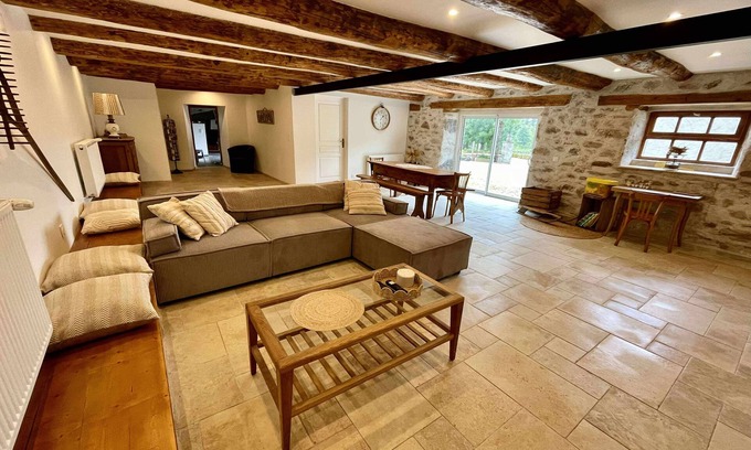 Ruynes-en-Margeride House | Renovated farmhouse in the heart of the Margeride