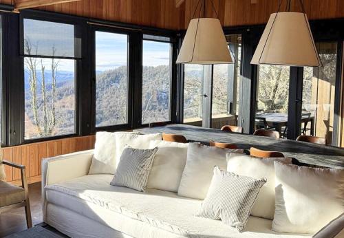 Lanin National Park House | RentUp - Confort y diseno casa ski in out con vistas imponentes