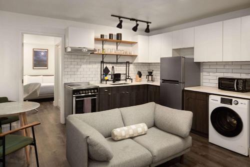 Downtown Seattle Hotel | Reside Seattle Downtown, a Wyndham Residence