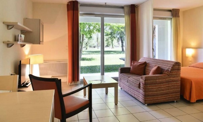 Divonne-les-Bains Apartment | Residence La Villa du Lac *** - Studio 2 People