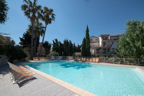 Pietra Ligure Apartment | Residence Oleandro