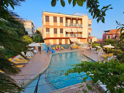 Finale Ligure Apartment | Residence Olivotti