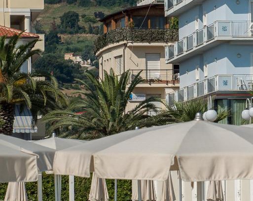 Tortoreto Lido Apartment | Residence Palazzo Gasparroni