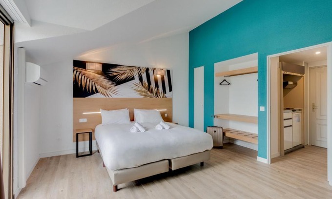 Cannes City Centre Apartment | Residhotel Les Coralynes