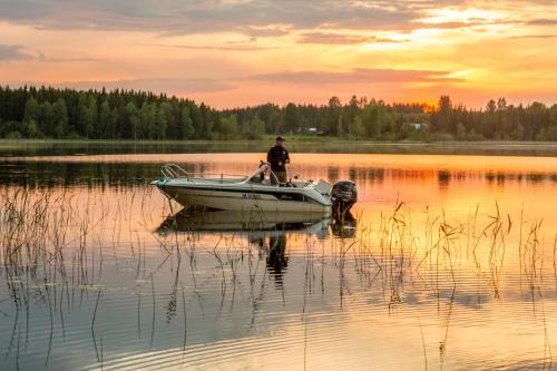 Hiukkajoki Resort | Resort Naaranlahti